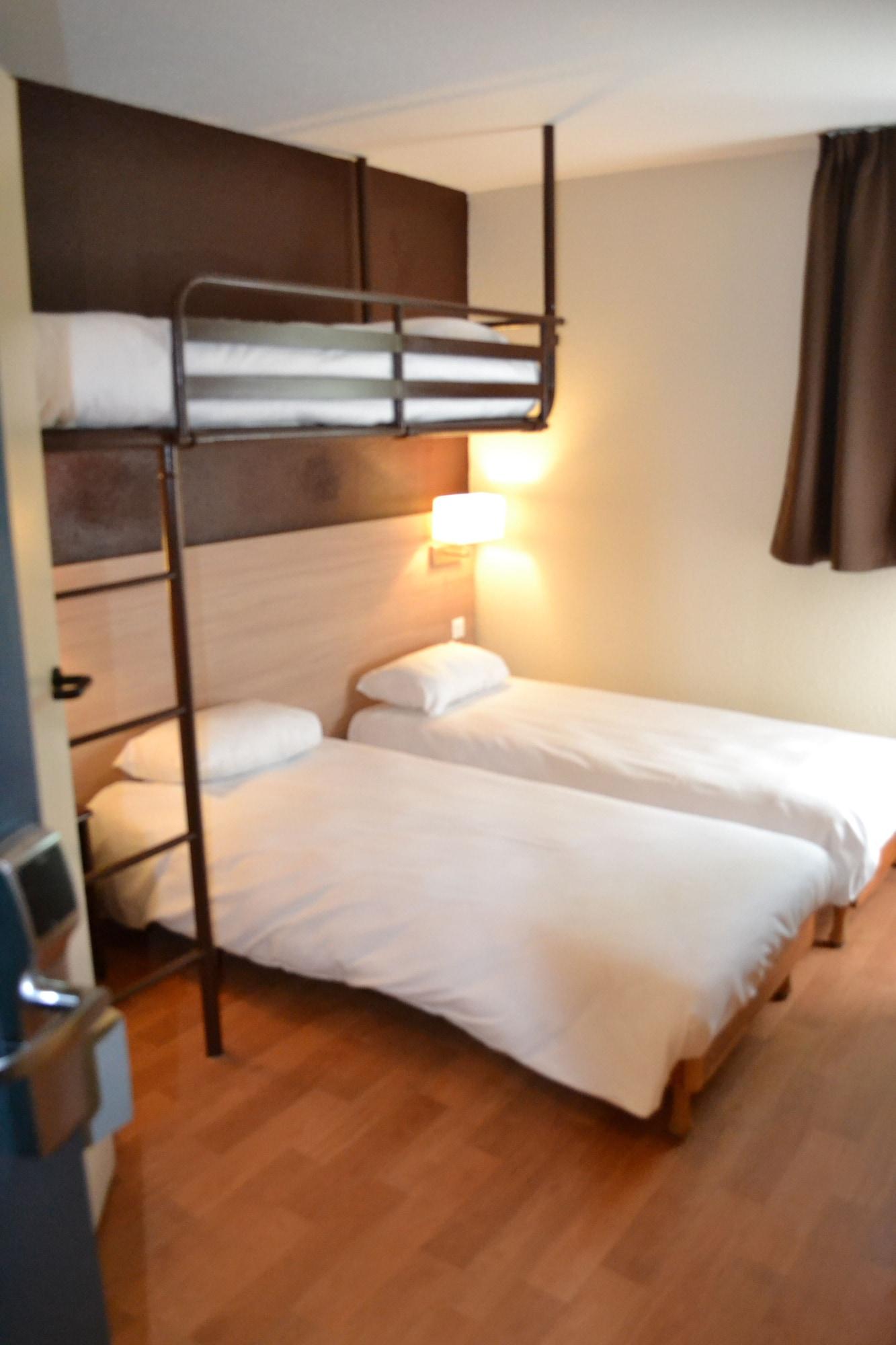 Brit Hotel Essentiel Tours Nord Exterior foto