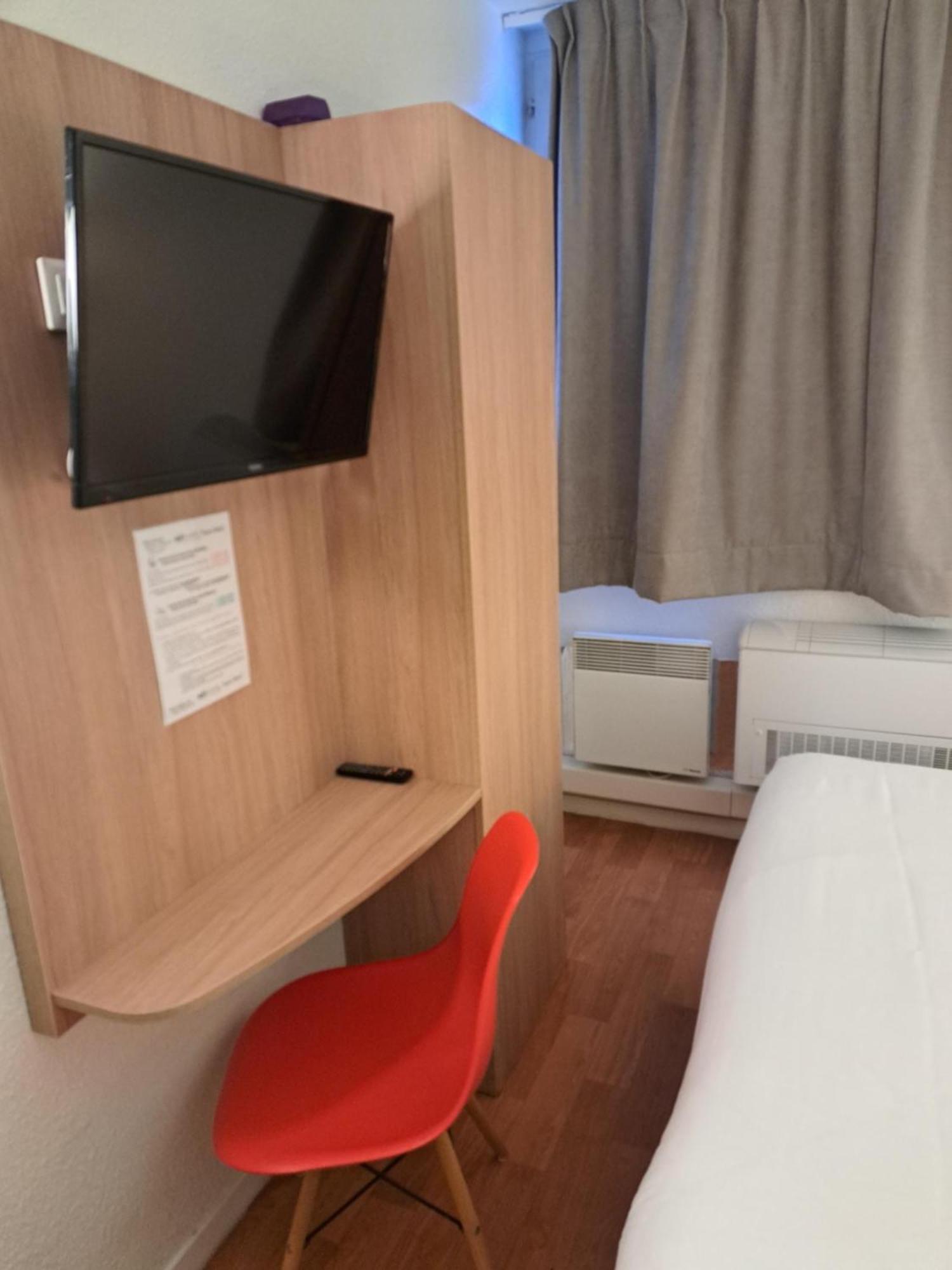 Brit Hotel Essentiel Tours Nord Exterior foto