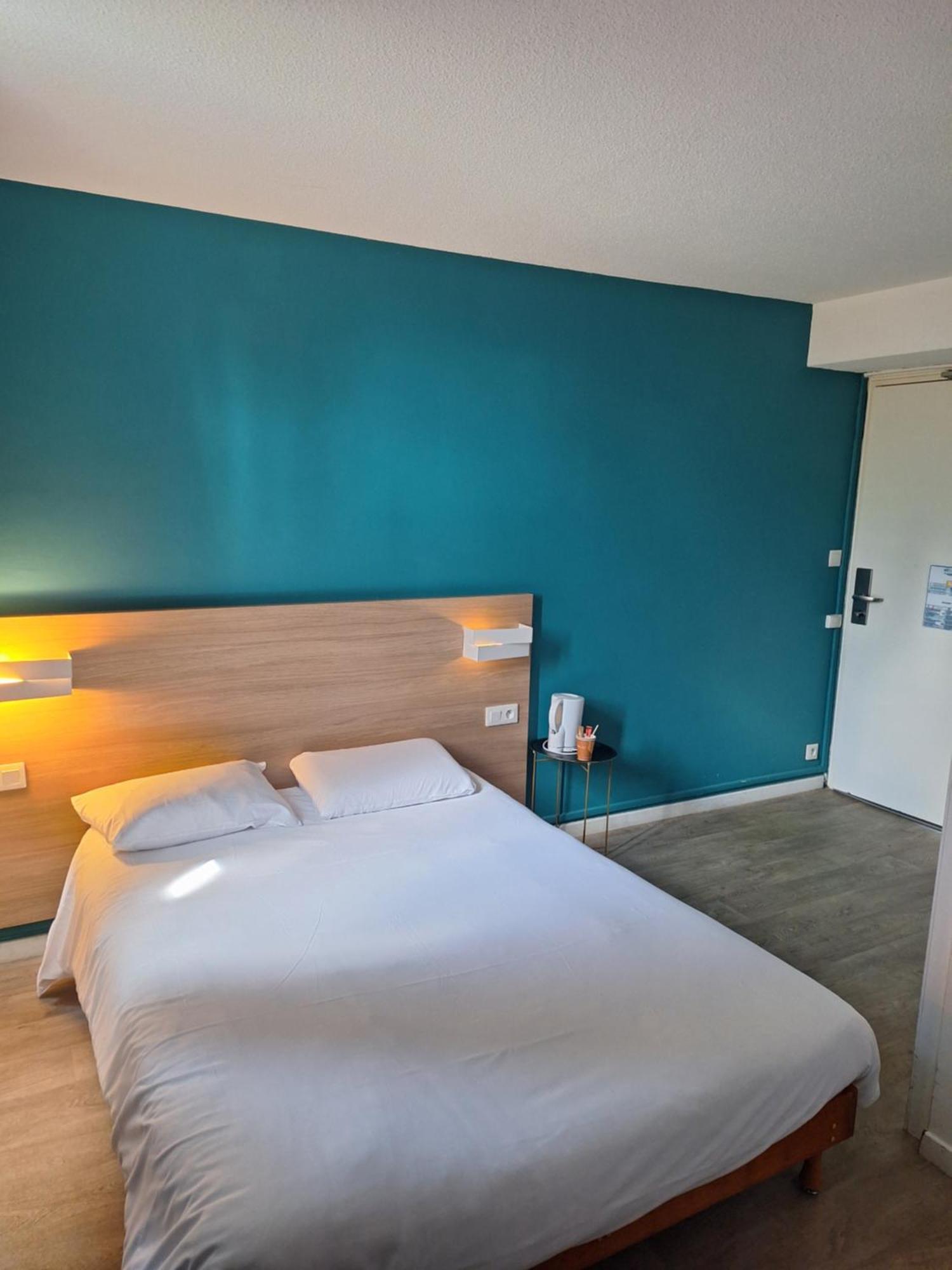 Brit Hotel Essentiel Tours Nord Exterior foto