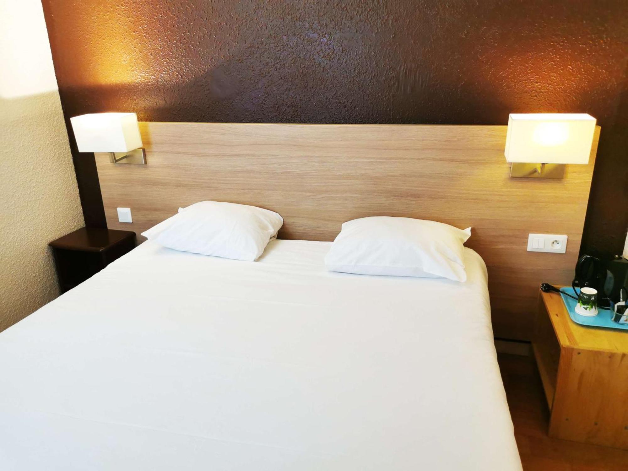 Brit Hotel Essentiel Tours Nord Exterior foto